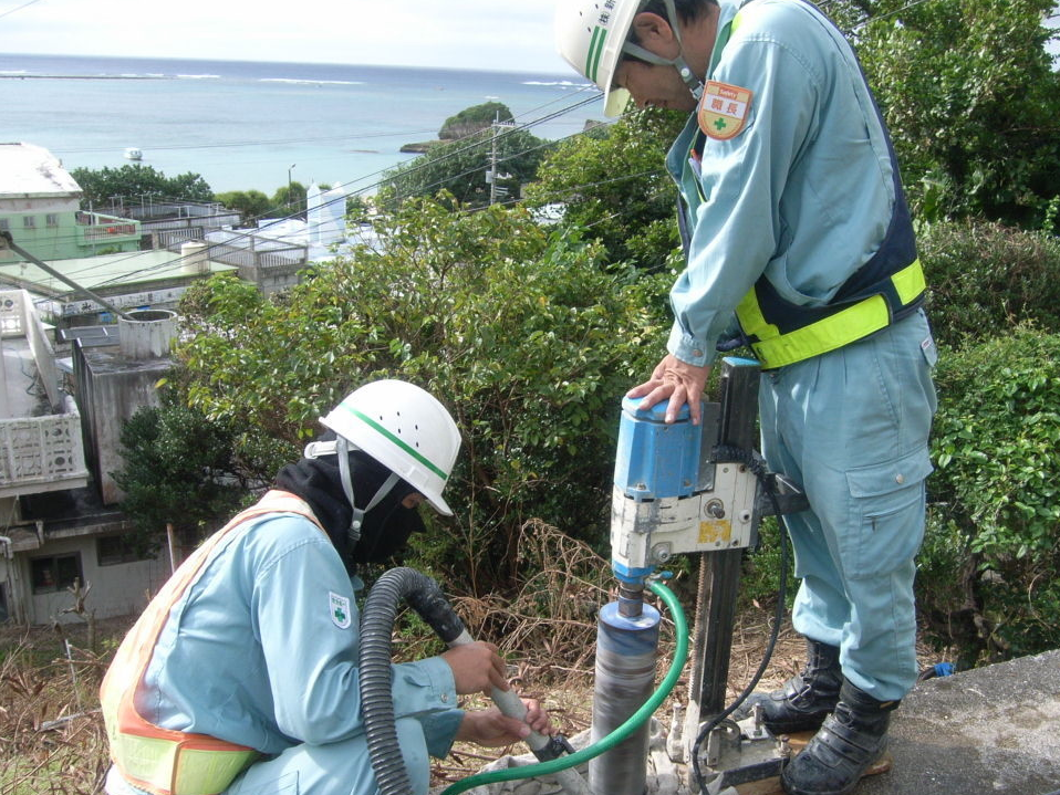 コア抜き施工状況